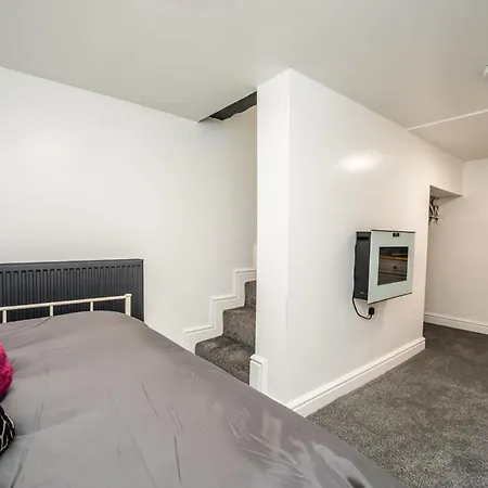 The Cosey Tucked-Away Cottage 2 Or 3 Bedroom Options Huddersfield Exterior photo