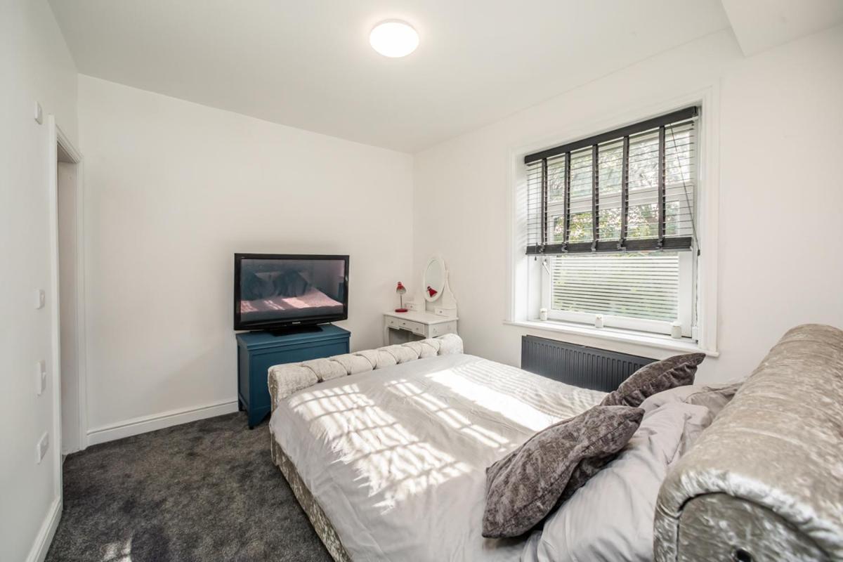 The Cosey Tucked-away 2 Or 3 Bedroom Options *